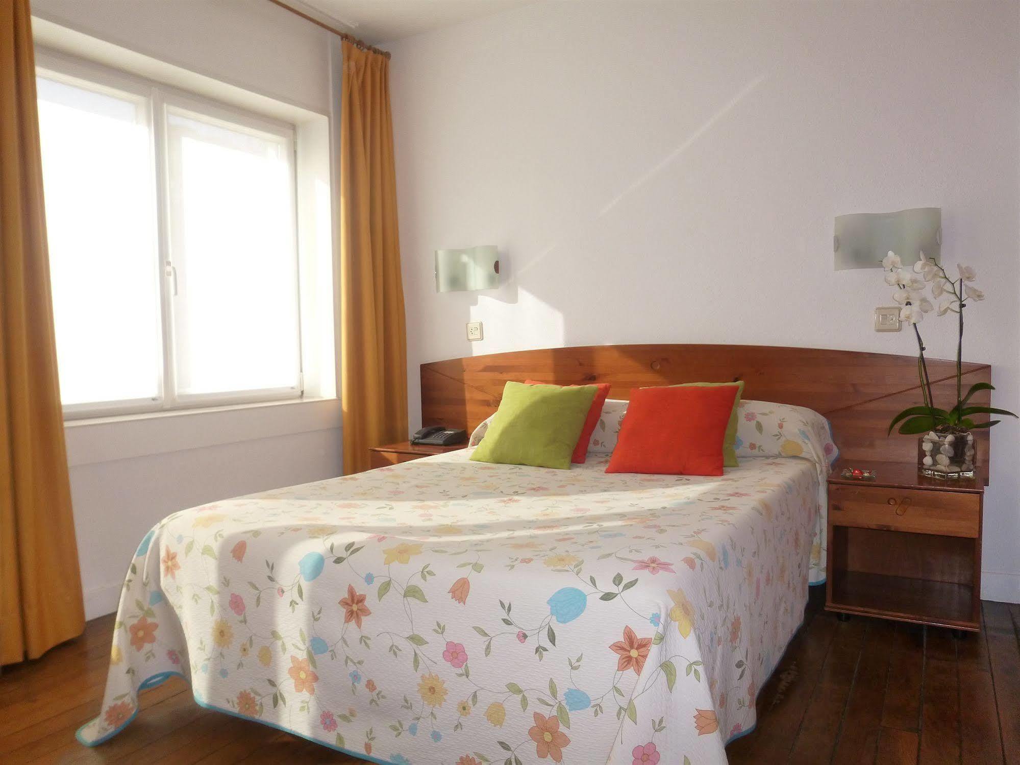 Hotel Record San Sebastian Bagian luar foto